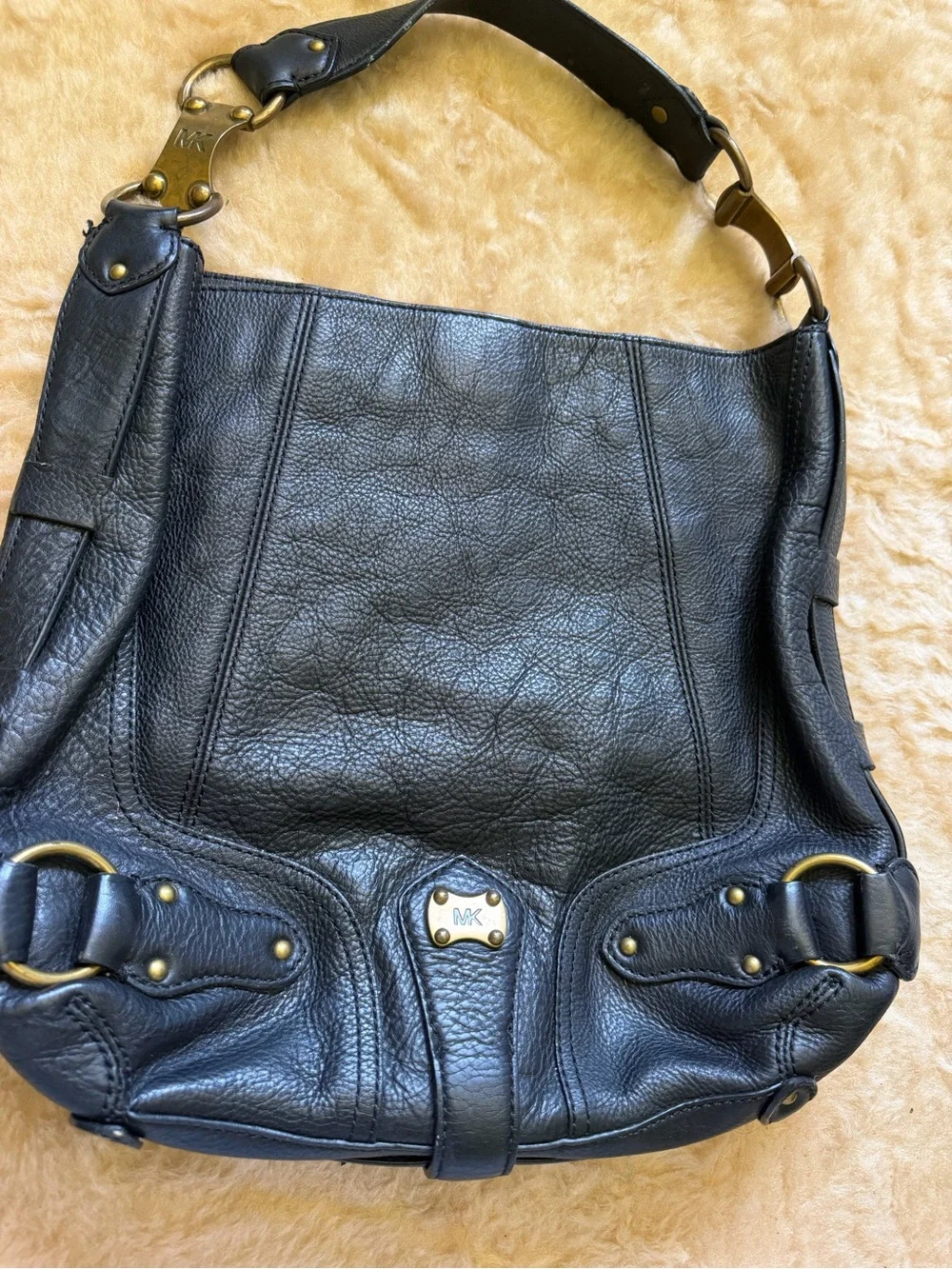 Micheal kors Classic Black Leather Hobo Bag - Spacious Everyday Tote